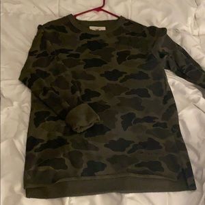 camo hollister sweatshirt